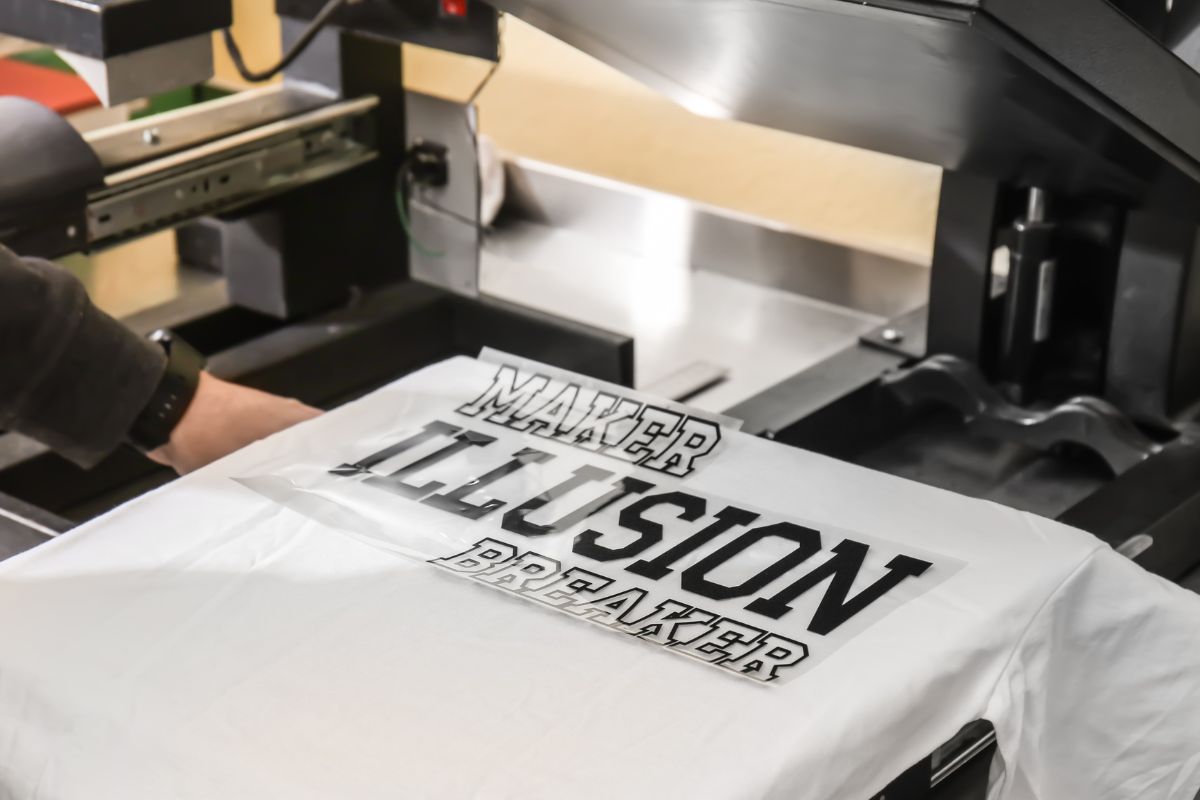 Customizing t shirt using print machine to sell on amazon